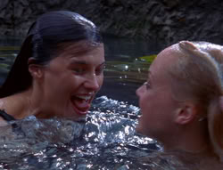 extant_XenaWarriorPrincess_6x07-TheRheingold_2412