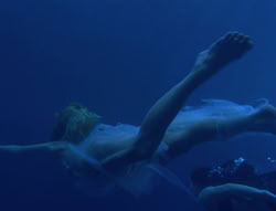 extant_XenaWarriorPrincess_6x07-TheRheingold_2474
