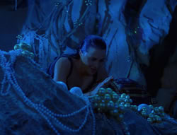 extant_XenaWarriorPrincess_6x07-TheRheingold_2547