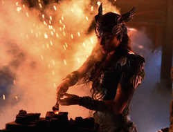 extant_XenaWarriorPrincess_6x07-TheRheingold_2659