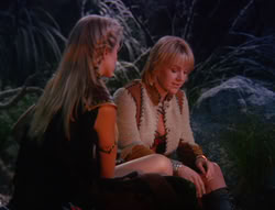 extant_XenaWarriorPrincess_6x07-TheRheingold_2686