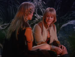 extant_XenaWarriorPrincess_6x07-TheRheingold_2692