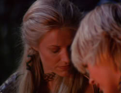 extant_XenaWarriorPrincess_6x07-TheRheingold_2703