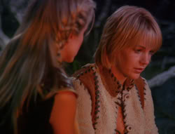 extant_XenaWarriorPrincess_6x07-TheRheingold_2796