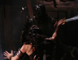 extant_XenaWarriorPrincess_6x07-TheRheingold_3180