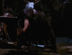 extant_XenaWarriorPrincess_6x07-TheRheingold_3188