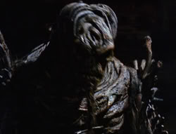 extant_XenaWarriorPrincess_6x07-TheRheingold_3329
