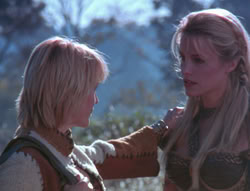 extant_XenaWarriorPrincess_6x07-TheRheingold_3380