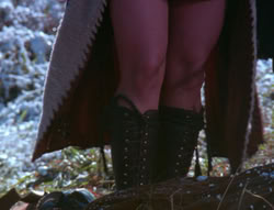 extant_XenaWarriorPrincess_6x07-TheRheingold_3385