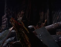 extant_XenaWarriorPrincess_6x07-TheRheingold_3397