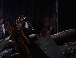 extant_XenaWarriorPrincess_6x07-TheRheingold_3401