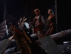 extant_XenaWarriorPrincess_6x07-TheRheingold_3407