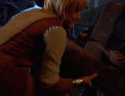 extant_XenaWarriorPrincess_6x07-TheRheingold_3425