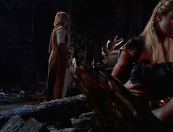 extant_XenaWarriorPrincess_6x07-TheRheingold_3461