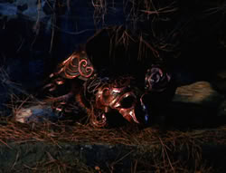 extant_XenaWarriorPrincess_6x07-TheRheingold_3469