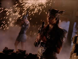 extant_XenaWarriorPrincess_6x08-TheRing_0618