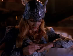 extant_XenaWarriorPrincess_6x08-TheRing_0697