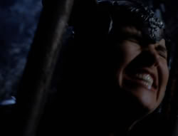 extant_XenaWarriorPrincess_6x08-TheRing_0984
