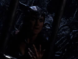 extant_XenaWarriorPrincess_6x08-TheRing_0995