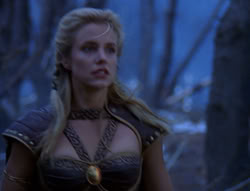 extant_XenaWarriorPrincess_6x08-TheRing_1876