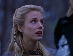 extant_XenaWarriorPrincess_6x08-TheRing_1940
