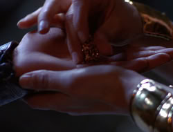 extant_XenaWarriorPrincess_6x08-TheRing_3328