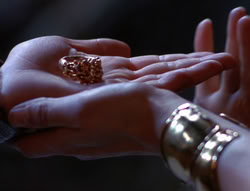 extant_XenaWarriorPrincess_6x08-TheRing_3330