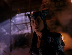 extant_XenaWarriorPrincess_6x09-ReturnOfTheValkyrie_0023