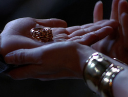 extant_XenaWarriorPrincess_6x09-ReturnOfTheValkyrie_0097