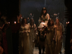 extant_XenaWarriorPrincess_6x09-ReturnOfTheValkyrie_0506