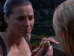 extant_XenaWarriorPrincess_6x09-ReturnOfTheValkyrie_3741