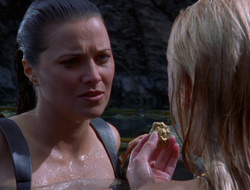 extant_XenaWarriorPrincess_6x09-ReturnOfTheValkyrie_3755
