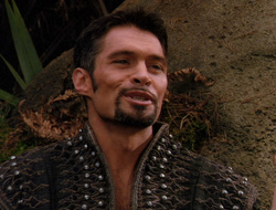 extant_XenaWarriorPrincess_6x10-OldAresHadAFarm_0382