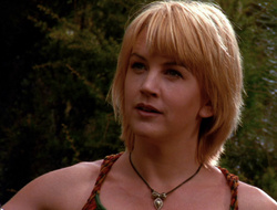 extant_XenaWarriorPrincess_6x10-OldAresHadAFarm_0413