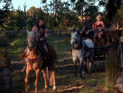 extant_XenaWarriorPrincess_6x10-OldAresHadAFarm_0535