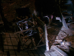 extant_XenaWarriorPrincess_6x10-OldAresHadAFarm_0612