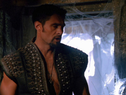 extant_XenaWarriorPrincess_6x10-OldAresHadAFarm_0665