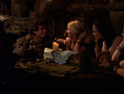 extant_XenaWarriorPrincess_6x10-OldAresHadAFarm_0696