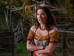 extant_XenaWarriorPrincess_6x10-OldAresHadAFarm_0975