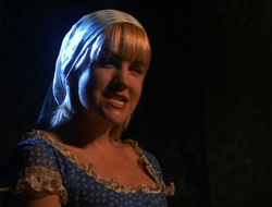 extant_XenaWarriorPrincess_6x10-OldAresHadAFarm_1308