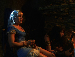 extant_XenaWarriorPrincess_6x10-OldAresHadAFarm_1330