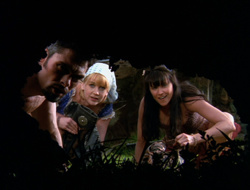 extant_XenaWarriorPrincess_6x10-OldAresHadAFarm_1780