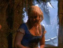 extant_XenaWarriorPrincess_6x10-OldAresHadAFarm_2256