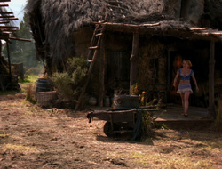 extant_XenaWarriorPrincess_6x10-OldAresHadAFarm_2910