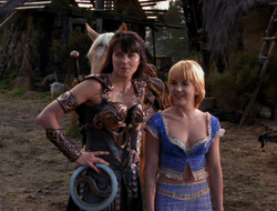 extant_XenaWarriorPrincess_6x10-OldAresHadAFarm_3010