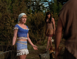 extant_XenaWarriorPrincess_6x10-OldAresHadAFarm_3252