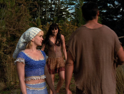 extant_XenaWarriorPrincess_6x10-OldAresHadAFarm_3254