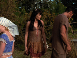 extant_XenaWarriorPrincess_6x10-OldAresHadAFarm_3260