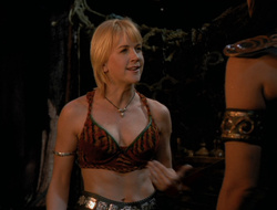 extant_XenaWarriorPrincess_6x10-OldAresHadAFarm_3410
