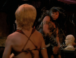 extant_XenaWarriorPrincess_6x10-OldAresHadAFarm_3520